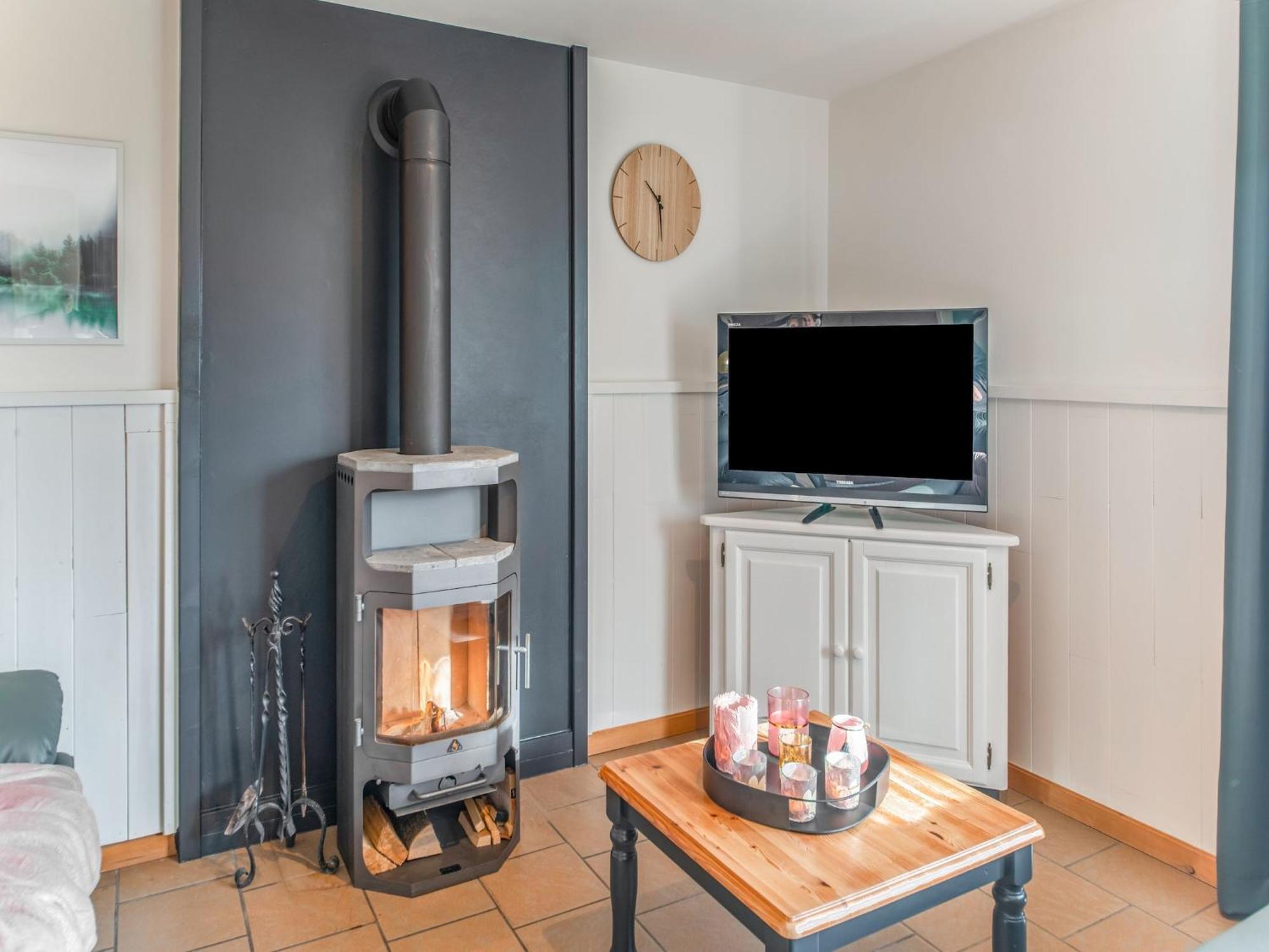 Picture Perfect Holiday Home In Sourbrodt With Garden Bbq Exterior photo